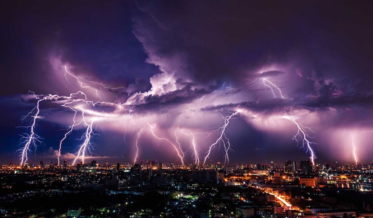 No dejes que las tormentas derriben lo que has construído